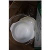 Image 3 : BOX OF PYREX AND BAKEWARE