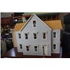 Image 2 : DOLL HOUSE