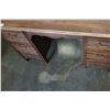 Image 3 : ANTIQUE DOVETAIL DOUBLE PEDESTAL 6 DRAWER DESK