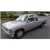Image 2 : 1989 TOYOTA PICKUP TRUCK, 2 DOOR, 5 SPEED STANDARD, 489330KM, REBUILT WITH KEY AND REGISTRATION