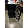 Image 2 : BLACK 1 DOOR CABINET
