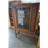 Image 1 : ANTIQUE 1 DOOR GLASS DISPLAY CABINET