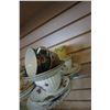 Image 3 : LOT OF CHINA CUPS AND SAUCERS