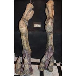 INDEPENDENCE DAY RESURGENCE SCREEN USED ALIEN HARVESTER QUEEN ANIMATRONIC LEGS