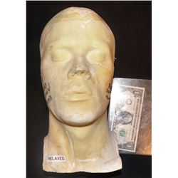 IT PENNYWISE ACTOR BILL SKARSGARD LIFE CAST 1