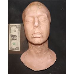 SILICONE HEAD WITH BULGING VEINS