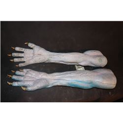 CREATURE ALIEN DEMON ARMS WITH HANDS WEARABLE MATCHED PAIR 1