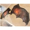Image 2 : DEMON CREATURE ALIEN GARGOYLE WINGS THAT FOLD OUT