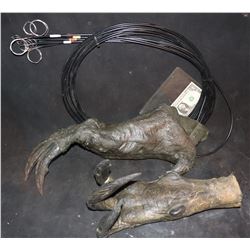 CREATURE ALIEN DEMON ANIMATRONIC CLAW HANDS ONE WITH CABLES ATTACHED