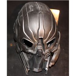RACE TO WITCH MOUNTAIN SYPHON HELMET DAMAGED