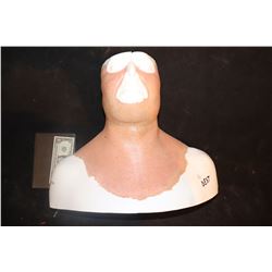 MR TINY NECK APPLIANCE