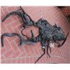 Image 2 : THE THING LIVING ARMATURED SET PIECE