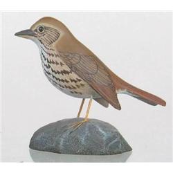 Miniature Hermit Thrush with drop carved wings by