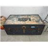 Image 1 : Vintage Trunk  - 14 x 21 x 36'