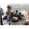 Image 2 : Shelf Lot of Assorted Decorative Goods