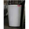 Image 1 : Small Portable Haier Clothes Washer