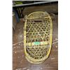 Image 1 : Pair of Snowshoes