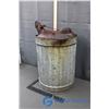 Image 2 : Metal Gas Can