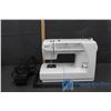 Image 2 : Kenmore Sewing Machine