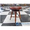 Image 4 : Clawfoot Piano Stool
