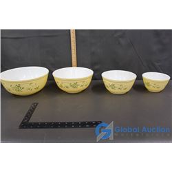 Pyrex Bowl Set