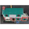 Image 2 : Tin Doll House