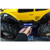 Image 3 : (2) Bumblebee Remote Control Cars