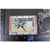 Image 2 : Brett Bull Hockey Card & Perfection Oil Heater Plate