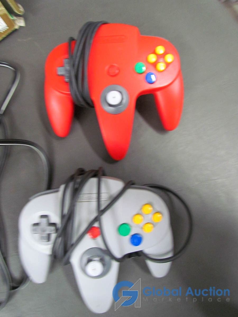 Nintendo 64, 2 Controllers & 3 Games (In Original Boxes) nintendo 64 with 2 controllers