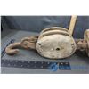 Image 2 : Wooden Pulleys - BID PRICE TIMES 2