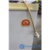 Image 2 : Igloo Mini Fridge 3.2 Cubic Foot w/ Freezer Space (Working)