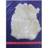 Image 2 : LOT OF 2 WHITE RABBIT PELTS