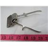 Image 3 : MANUAL CLIPPERS (VINTAGE) *WITH ORIGINAL BOX*
