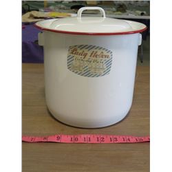 COOK POT (PORCELAIN) *LADY HELEN* (EXCLUSIVELY FOR MACLEOD'S LIMITED WINNIPEG) *WITH LID*