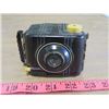 Image 8 : LOT OF 2 BABY BROWNIE CAMERAS (1 WITH BOX)