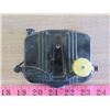 Image 9 : LOT OF 2 BABY BROWNIE CAMERAS (1 WITH BOX)