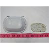 Image 3 : ENAMEL SOAP DISH (WITH GRATE)