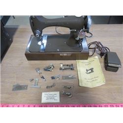 SEWING MACHING (VINTAGE) *ELECTRIC* (COMES WITH EXTRA FEET AND ACCESSORIES) *WITH BOX* (ORIGINAL MAN