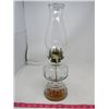 Image 2 : LOT OF 2 OIL LAMPS (NUMBER 2)