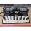 Image 3 : ACCORDIAN (SALANTI) *HAS SHOULDER STRAPS* (20" X 16" X 7" WHEN CLOSED)