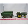 Image 1 : LOT OF 2 DIE CAST TOYS ( TRACTOR AND WAGON)