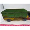 Image 5 : WYANDOTTE DUMP TRUCK (METAL)