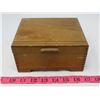 Image 1 : JEWELRY BOX (WOOD) *FULL OF COSTUME JEWELRY: EARRINGS, BROOCHES, ETC* (6.5" X 3.5" X 5.5")
