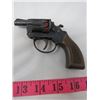 Image 2 : VINTAGE CAP GUN W/ EXTRA CAP RINGS - VICTORY BRAND