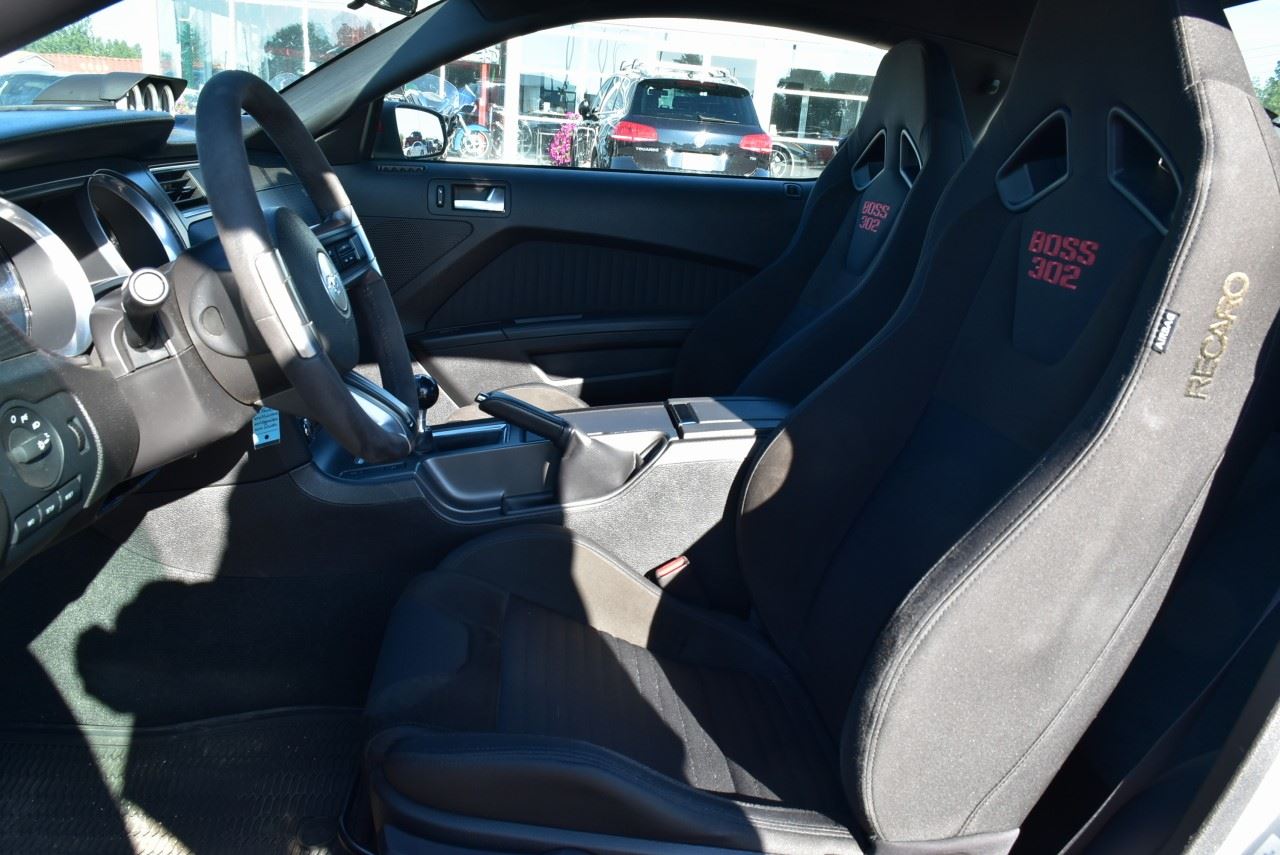 FRIDAY NIGHT 2012 FORD MUSTANG BOSS 302 LAGUNA SECA - The Electric Garage