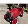 Image 2 : NO RESERVE! ORIGINAL VINTAGE METAL FIRE TRUCK PEDAL CAR