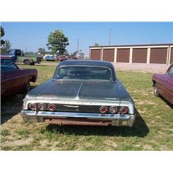 1964 CHEVROLET IMPALA SS, BLACK/GREEN COLOR, HAS A RED 