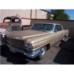 1963 CADDILLAC 2DR HT- PROJECT, HAS RUST IN BODY, STRAI