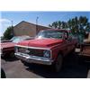 Image 1 : 1972 CHEVROLET C20 TON PICKUP, 4X4, RED AND WHITE, RUNS