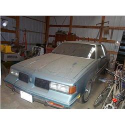 1988 OLDSMOBILE CUTLASS SUPREME, BLUE VELOUR, VERY CLEA